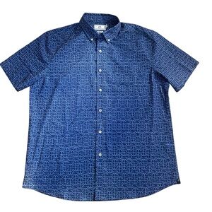 Men’s Southern Tide Short Sleevee button down shirt.  Performance.  Size L.